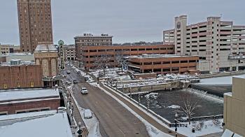 Weather camera view of City of Aurora IL.