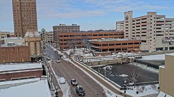 Weather camera view of City of Aurora IL.
