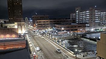 Weather camera view of City of Aurora IL.