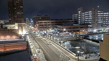 Weather camera view of City of Aurora IL.