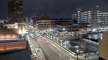 Weather camera view of City of Aurora IL.