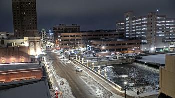 Weather camera view of City of Aurora IL.