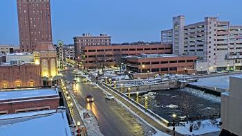 Weather camera view of City of Aurora IL.