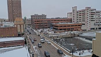 Weather camera view of City of Aurora IL.