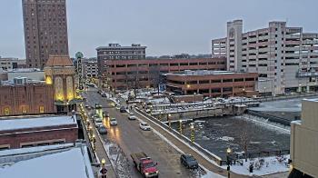 Weather camera view of City of Aurora IL.