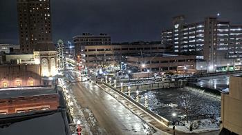 Weather camera view of City of Aurora IL.