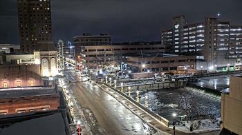 Weather camera view of City of Aurora IL.