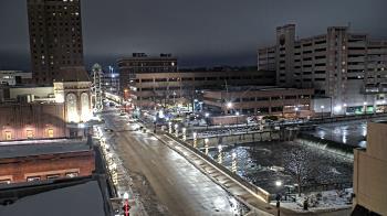 Weather camera view of City of Aurora IL.