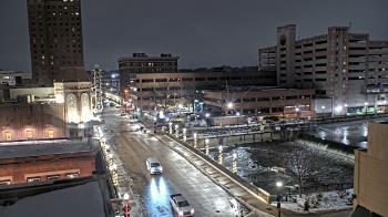 Weather camera view of City of Aurora IL.