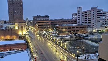 Weather camera view of City of Aurora IL.