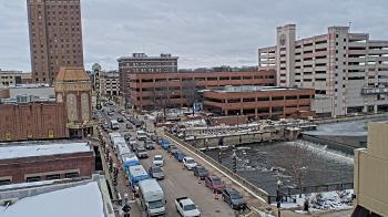 Weather camera view of City of Aurora IL.