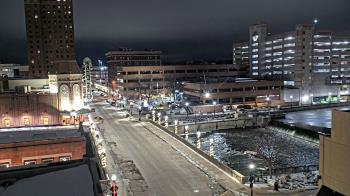 Weather camera view of City of Aurora IL.