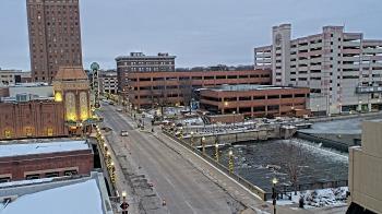 Weather camera view of City of Aurora IL.