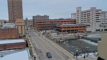 Weather camera view of City of Aurora IL.