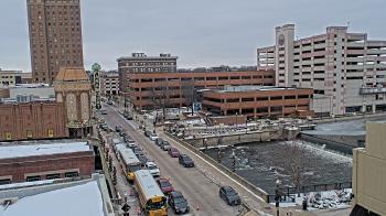 Weather camera view of City of Aurora IL.