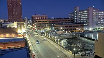 Weather camera view of City of Aurora IL.