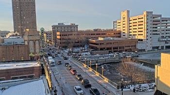 Weather camera view of City of Aurora IL.
