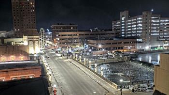 Weather camera view of City of Aurora IL.