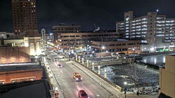 Weather camera view of City of Aurora IL.