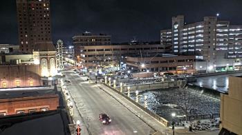 Weather camera view of City of Aurora IL.