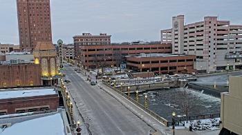 Weather camera view of City of Aurora IL.