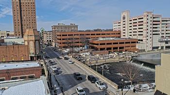 Weather camera view of City of Aurora IL.