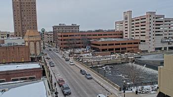 Weather camera view of City of Aurora IL.