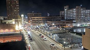 Weather camera view of City of Aurora IL.