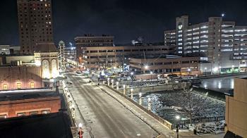 Weather camera view of City of Aurora IL.