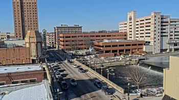 Weather camera view of City of Aurora IL.