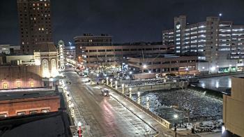 Weather camera view of City of Aurora IL.