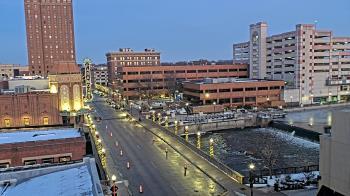 Weather camera view of City of Aurora IL.
