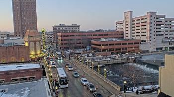 Weather camera view of City of Aurora IL.