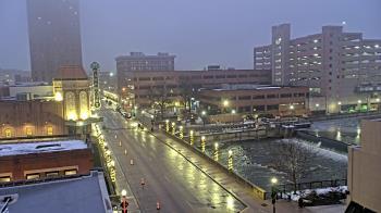 Weather camera view of City of Aurora IL.