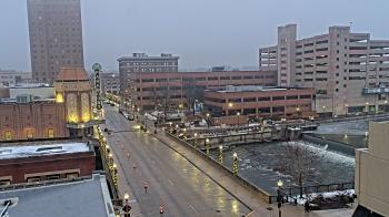 Weather camera view of City of Aurora IL.