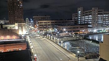 Weather camera view of City of Aurora IL.