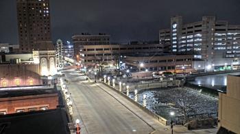 Weather camera view of City of Aurora IL.