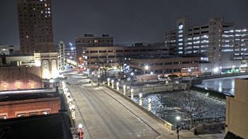 Weather camera view of City of Aurora IL.