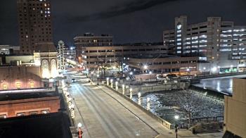 Weather camera view of City of Aurora IL.