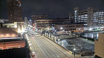 Weather camera view of City of Aurora IL.
