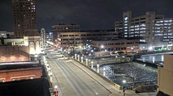Weather camera view of City of Aurora IL.