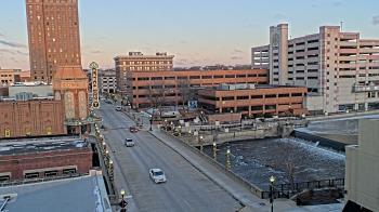 Weather camera view of City of Aurora IL.