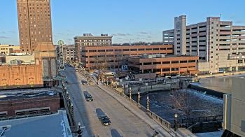Weather camera view of City of Aurora IL.