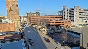Weather camera view of City of Aurora IL.