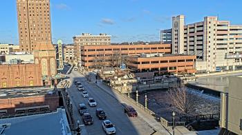 Weather camera view of City of Aurora IL.