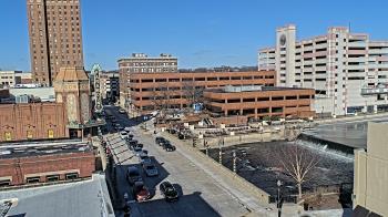 Weather camera view of City of Aurora IL.