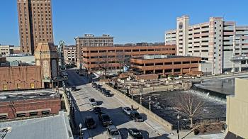 Weather camera view of City of Aurora IL.