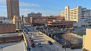Weather camera view of City of Aurora IL.