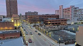 Weather camera view of City of Aurora IL.