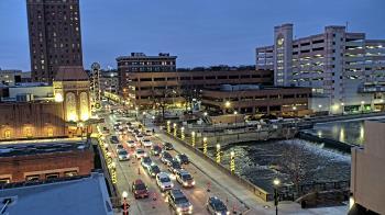 Weather camera view of City of Aurora IL.